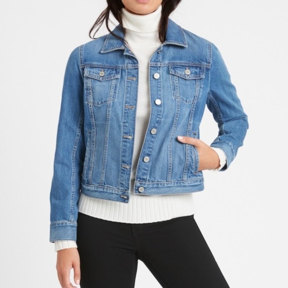 Banana Republic Petite Denim Trucker Jacket XXS